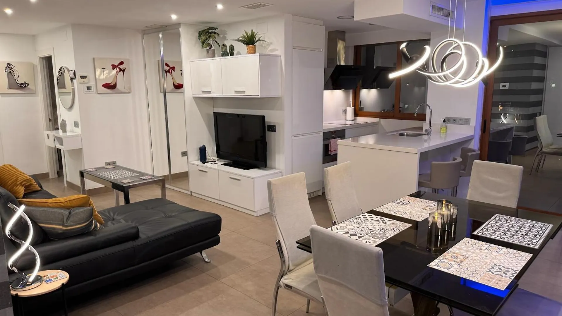 Modern Apartment In La Nogalera Torremolinos 0*,