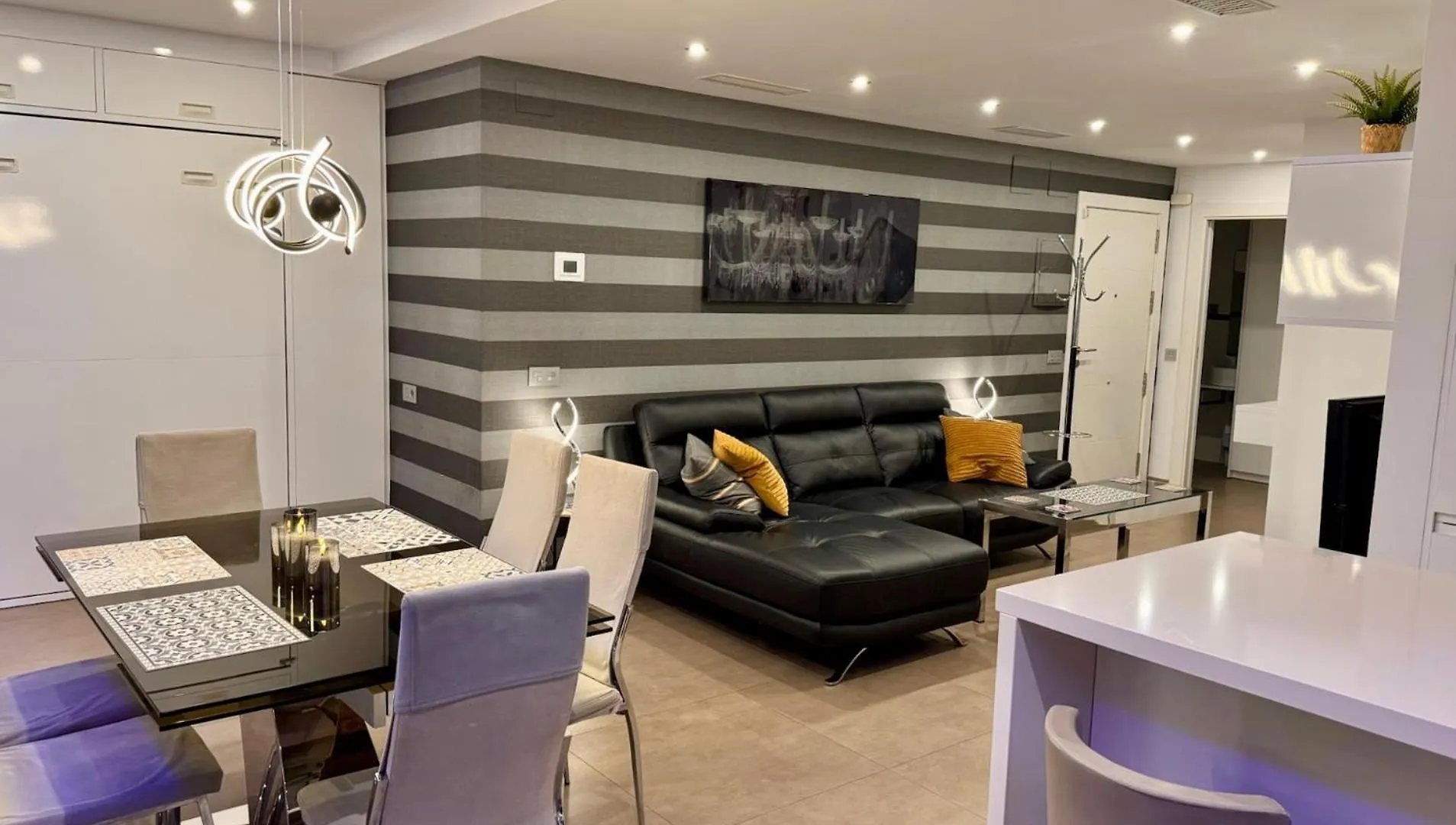 Modern Apartment In La Nogalera Torremolinos